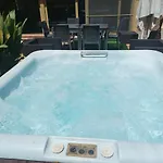 Vacaciones 4 ヴィラ